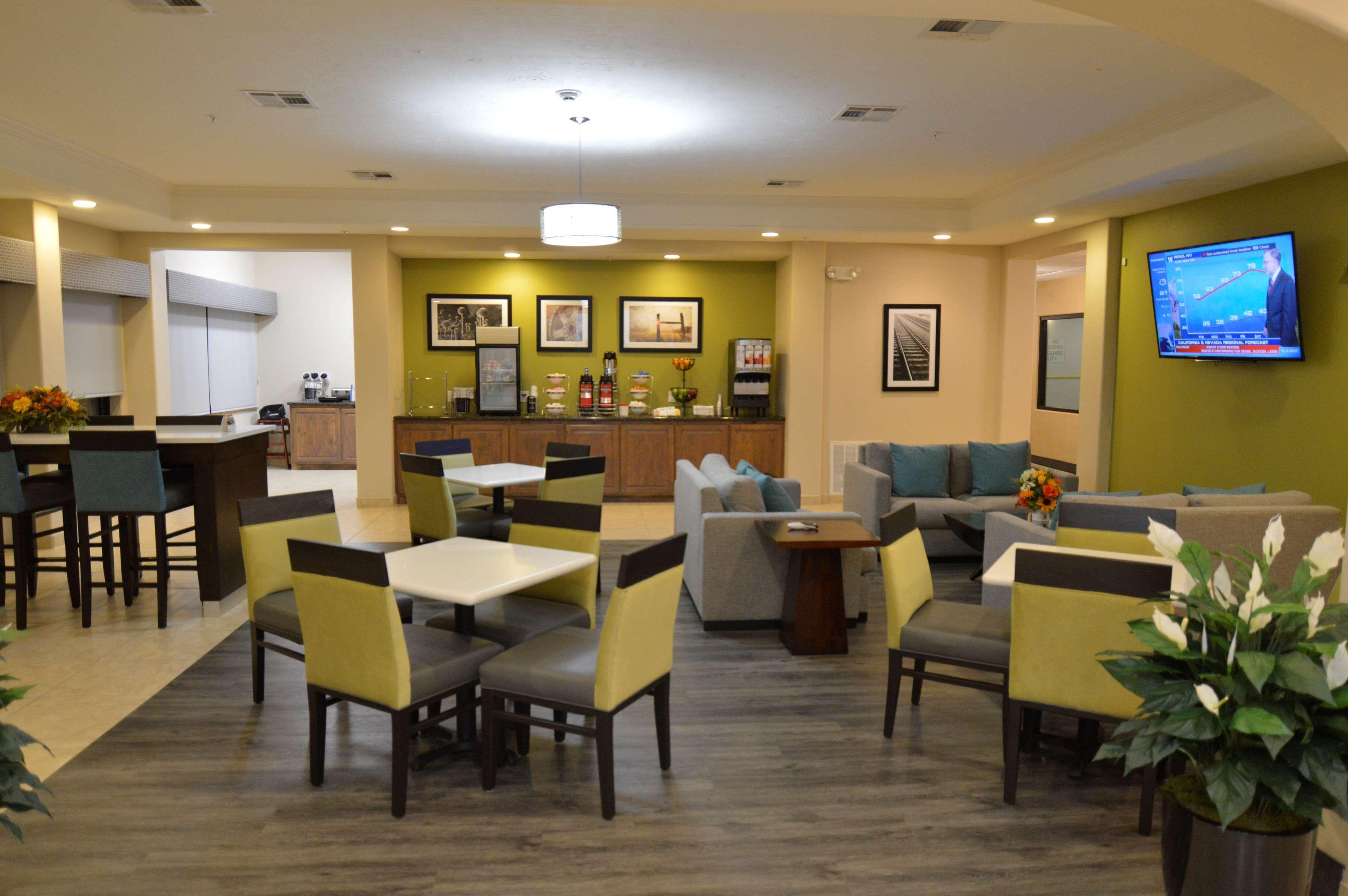 Best Western Oasis Inn Canadian Bagian luar foto