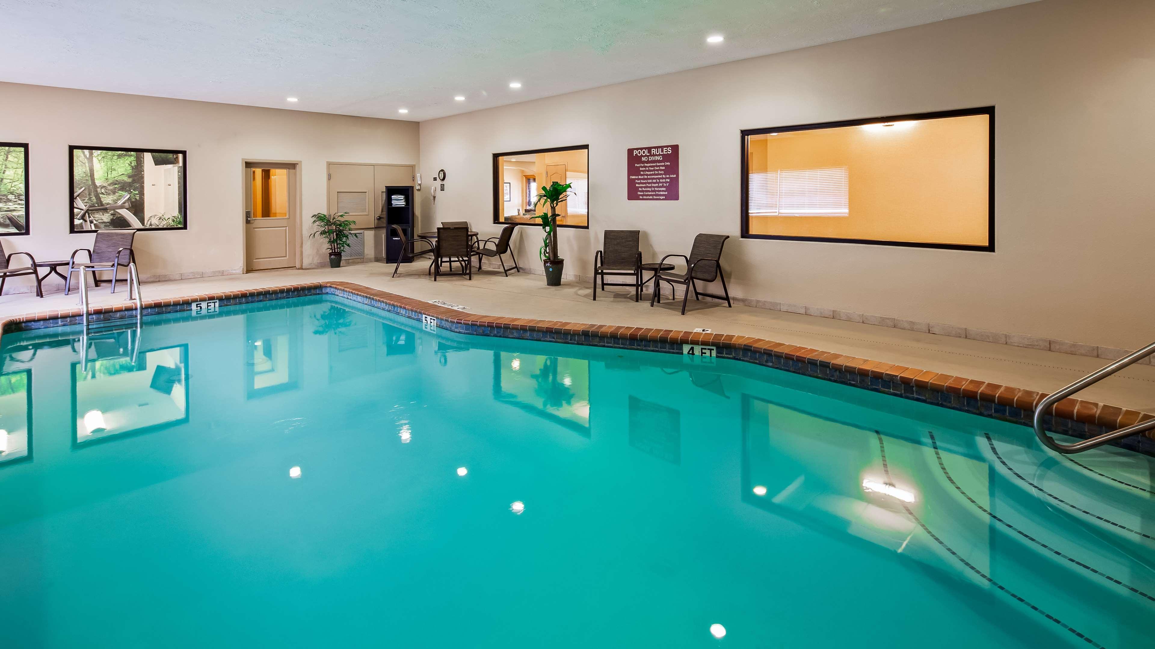 Best Western Oasis Inn Canadian Bagian luar foto