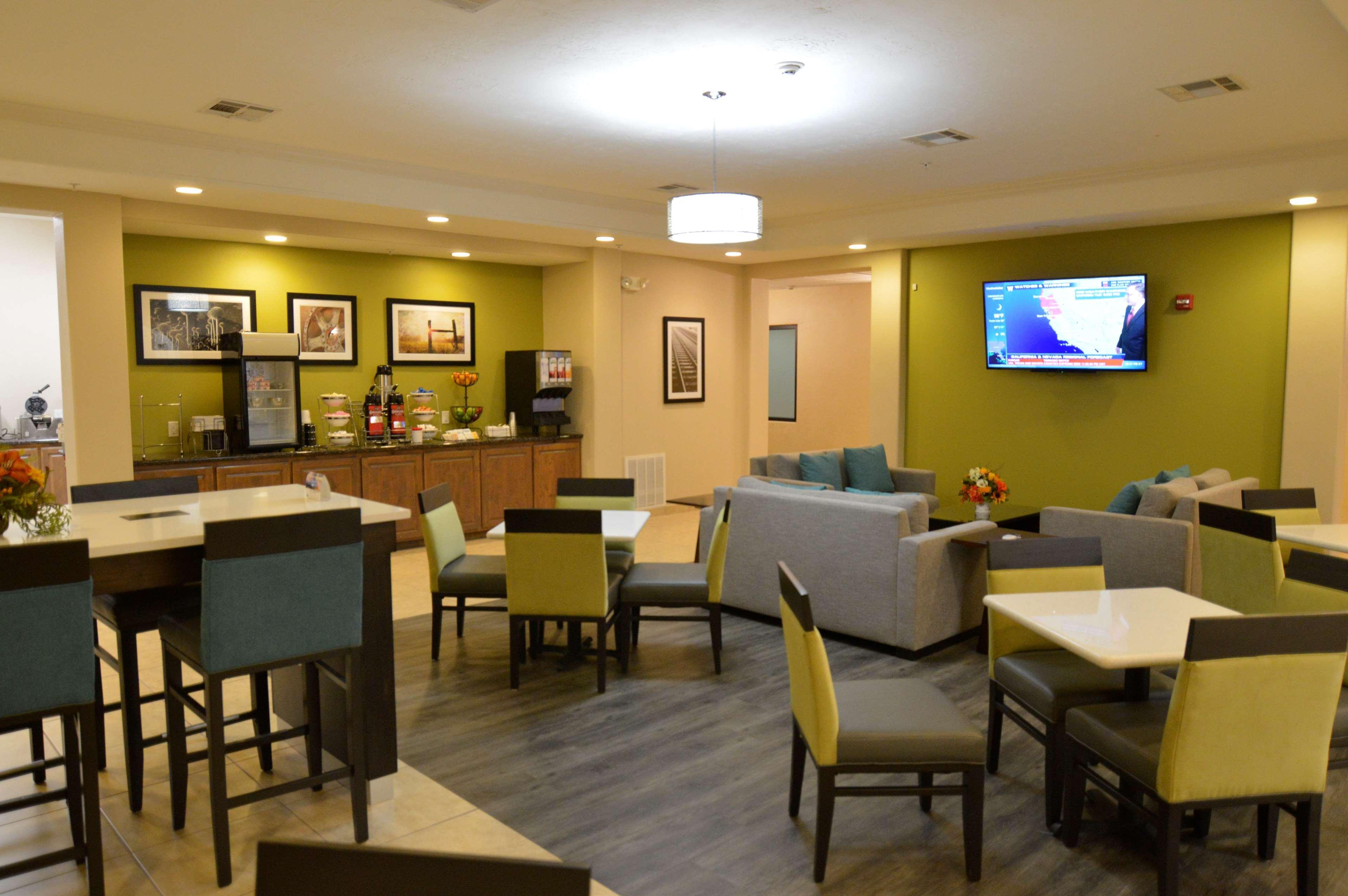 Best Western Oasis Inn Canadian Bagian luar foto