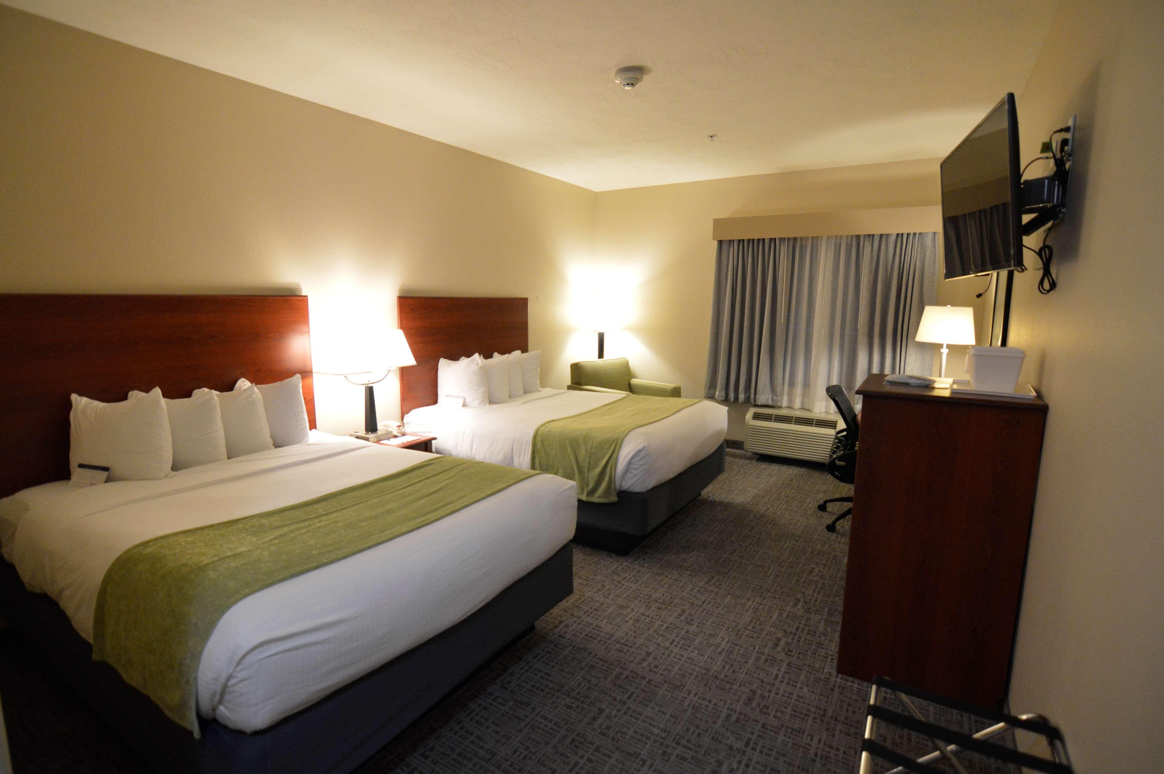 Best Western Oasis Inn Canadian Bagian luar foto