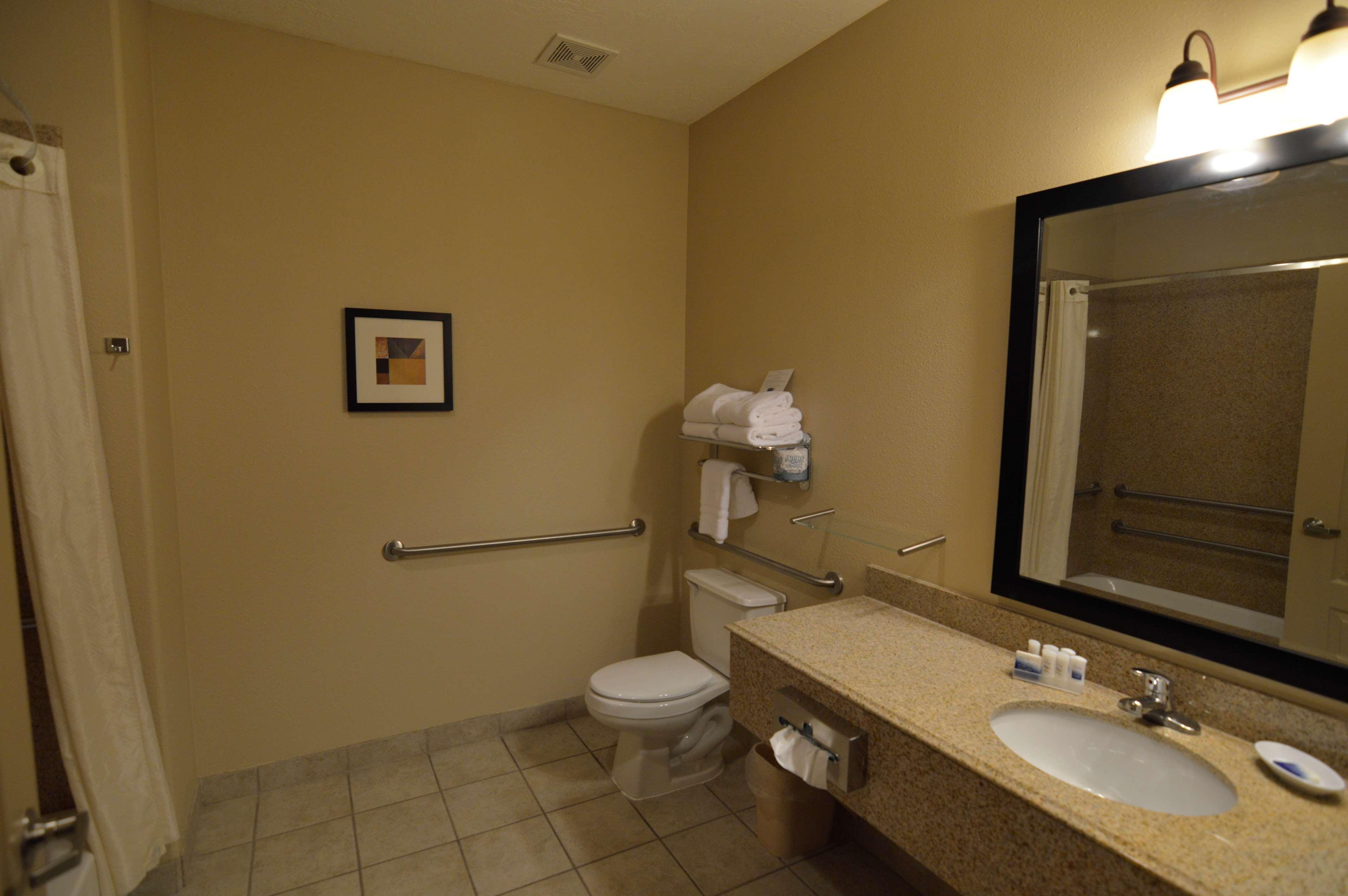 Best Western Oasis Inn Canadian Bagian luar foto