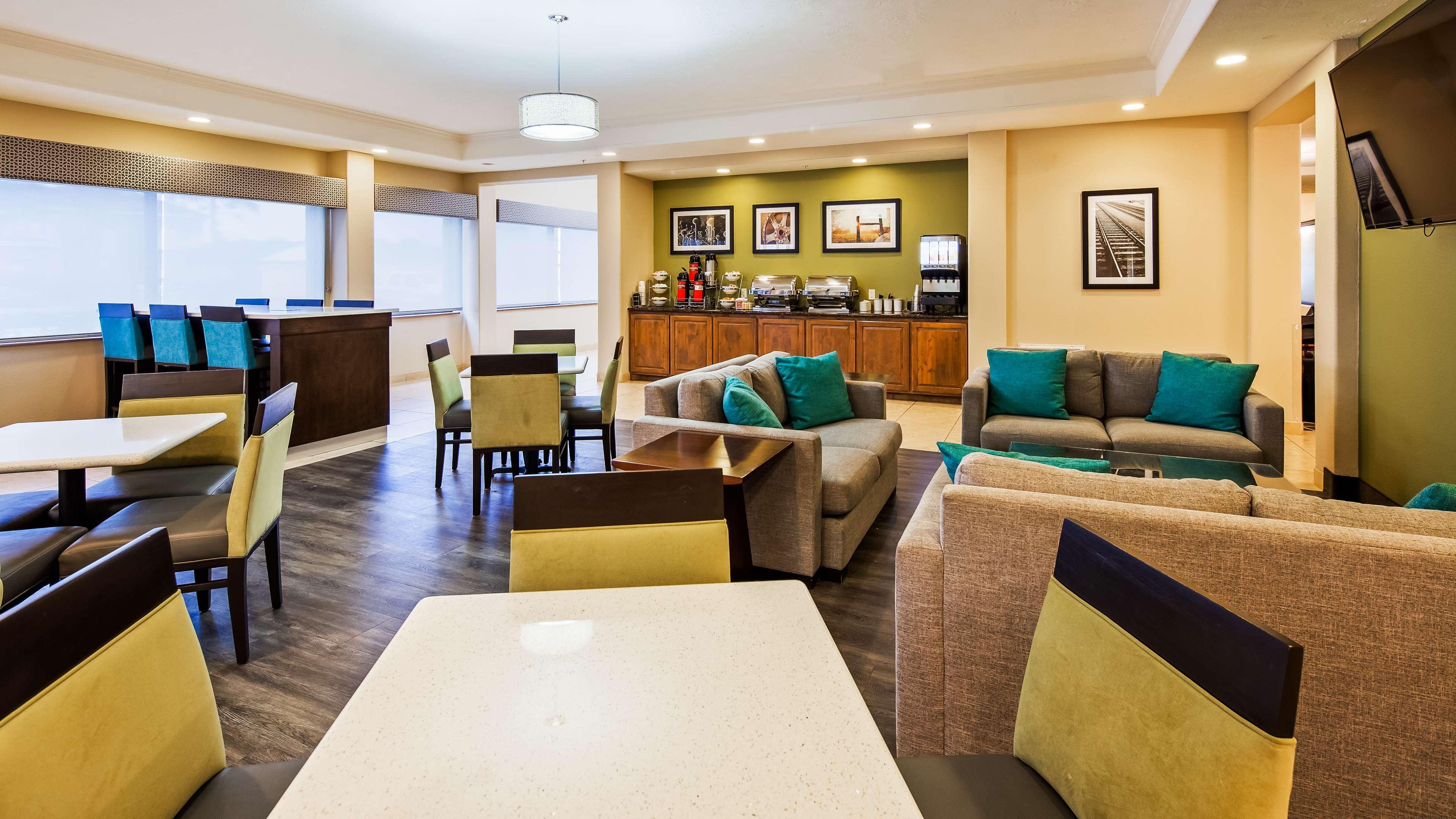 Best Western Oasis Inn Canadian Bagian luar foto