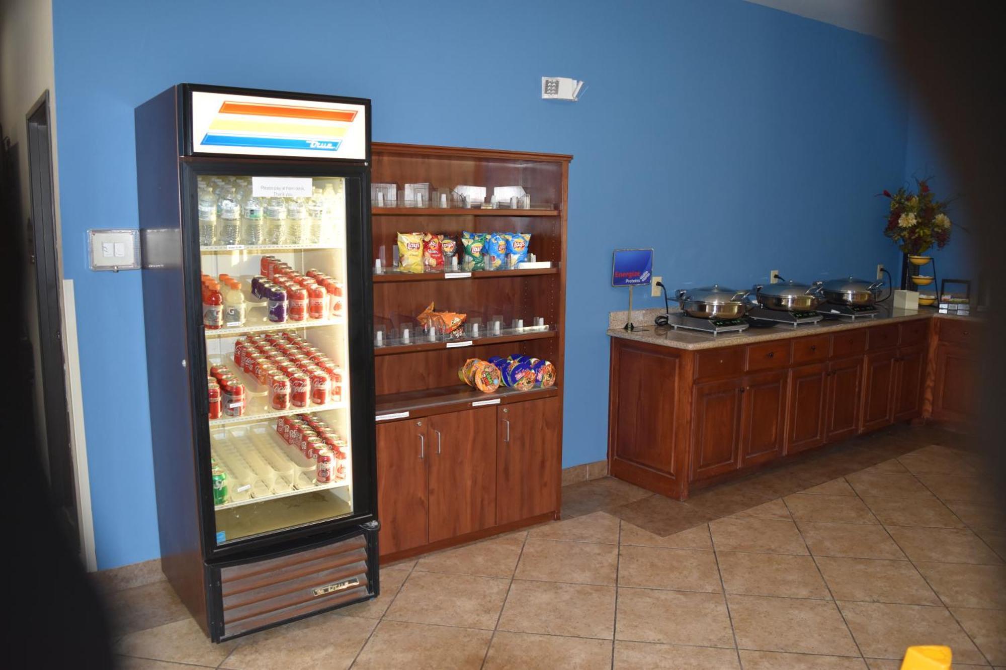 Best Western Oasis Inn Canadian Bagian luar foto