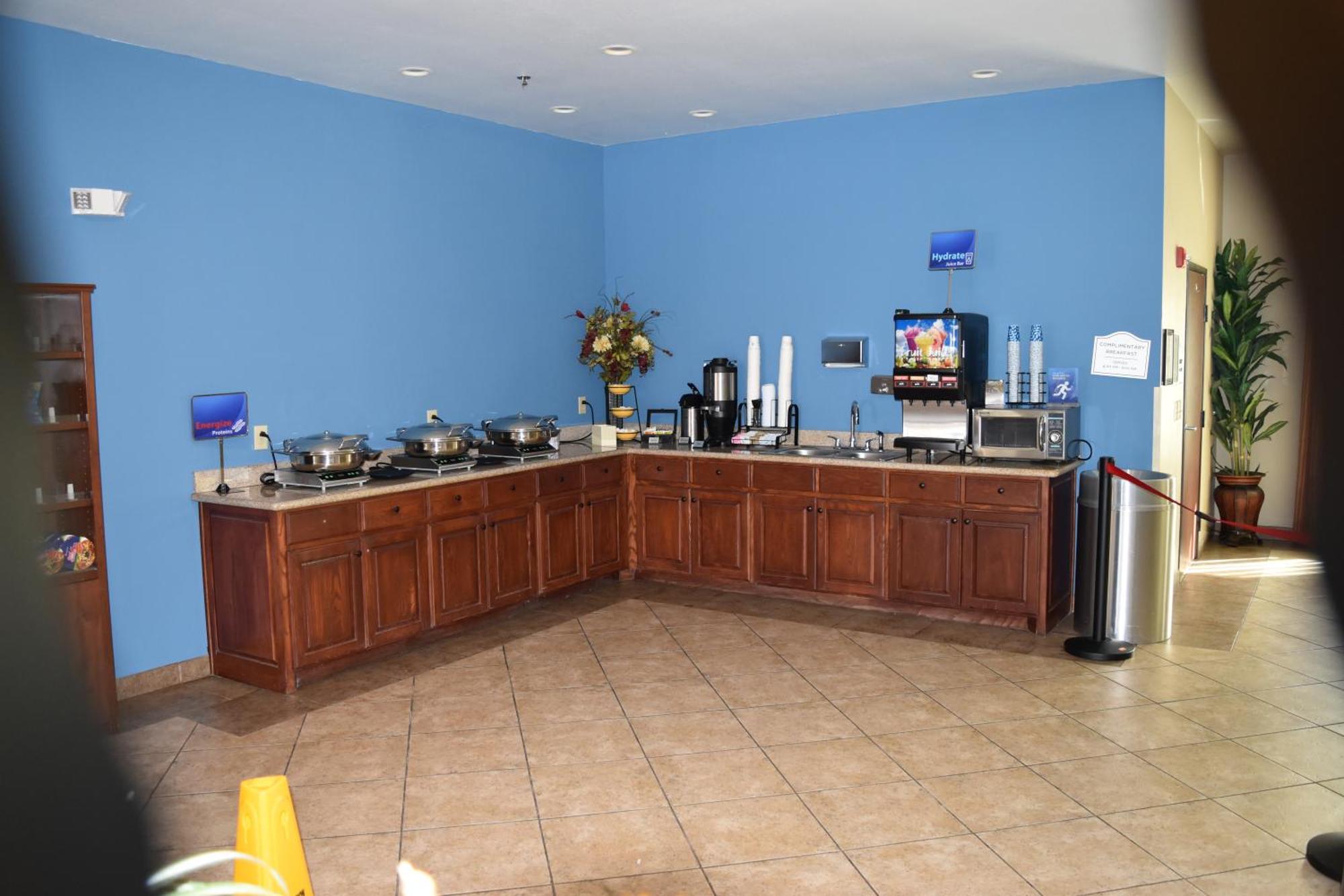 Best Western Oasis Inn Canadian Bagian luar foto