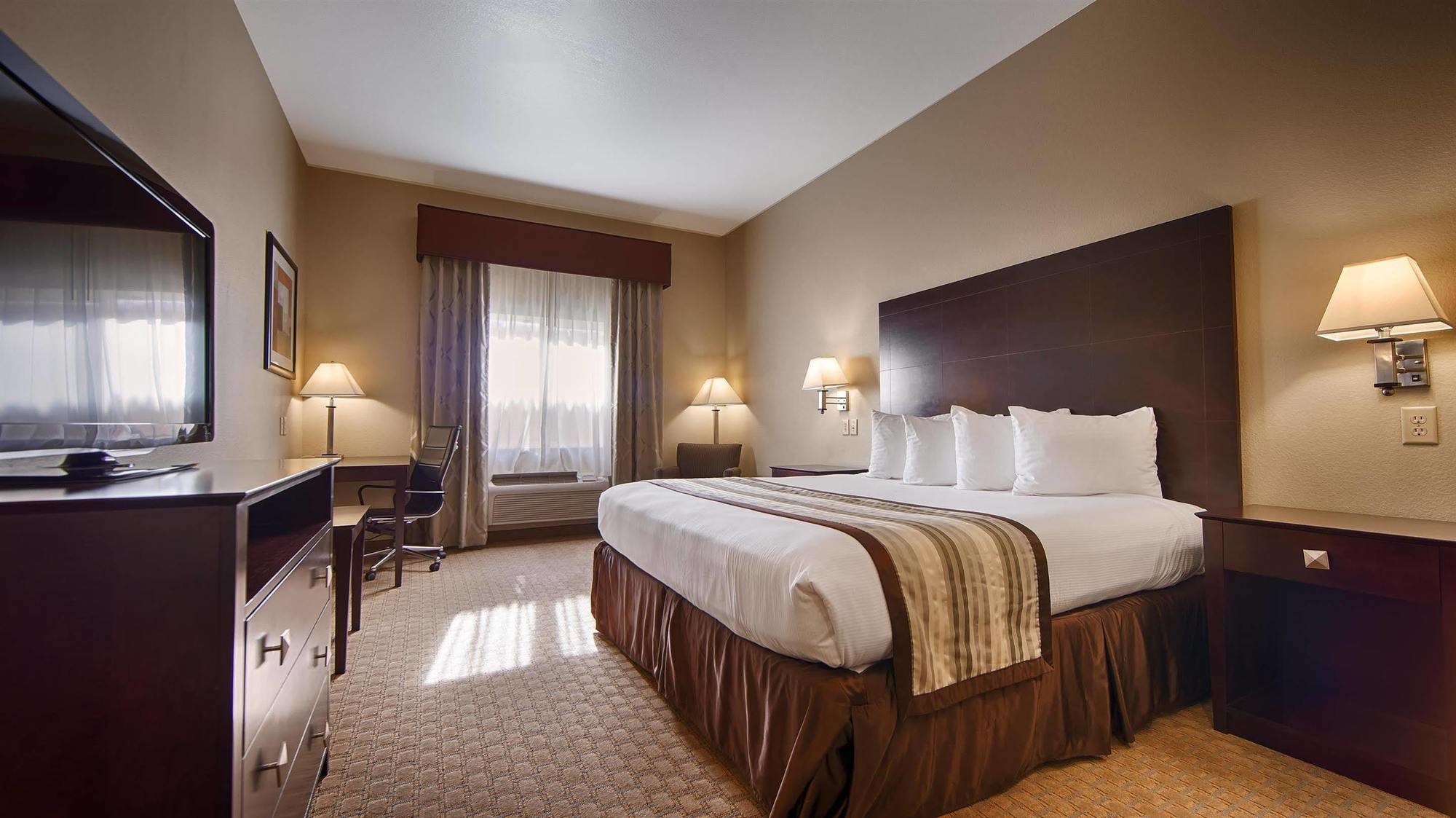 Best Western Oasis Inn Canadian Bagian luar foto
